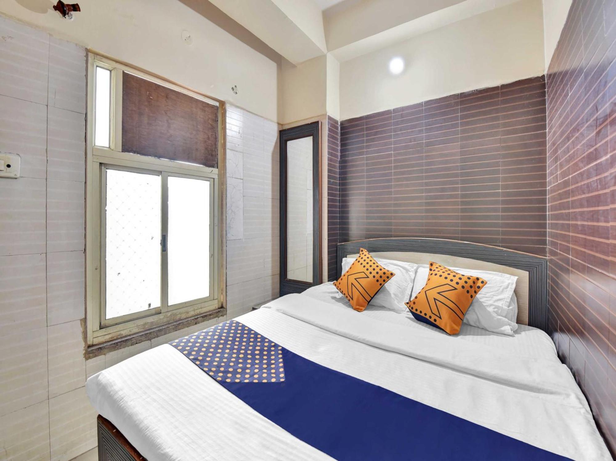 Oyo 85212 Hotel Vaibhav Adźmer Zewnętrze zdjęcie