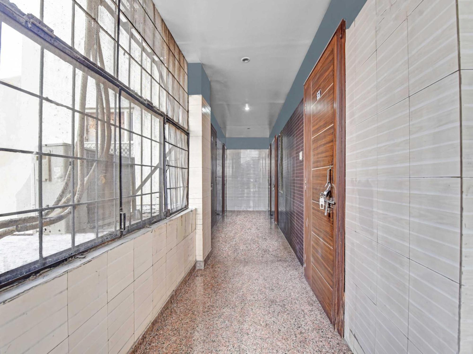 Oyo 85212 Hotel Vaibhav Adźmer Zewnętrze zdjęcie